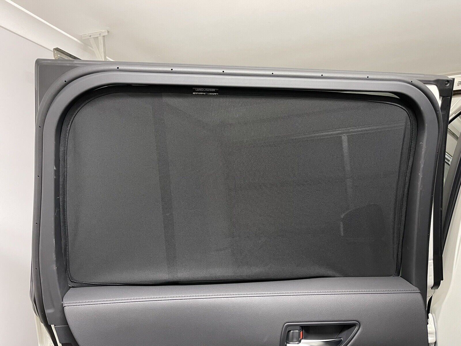 Car Window Sun Shades UVE 87% for Toyota LandCruiser 300 Series (2021-present)